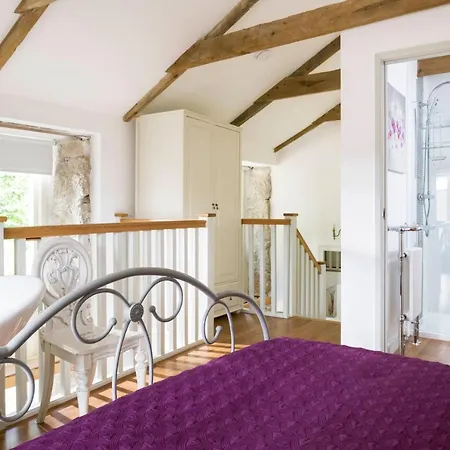 Ferienpark Red River Stables - Peaceful, Beautiful Grounds, Swimming Pool, Location For West Cornwall *