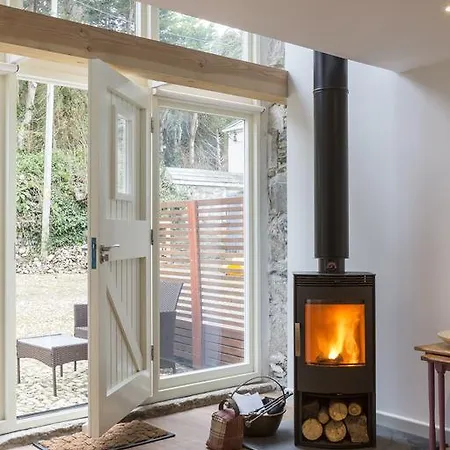 Ferienpark Red River Stables - Peaceful, Beautiful Grounds, Swimming Pool, Location For West Cornwall Camborne