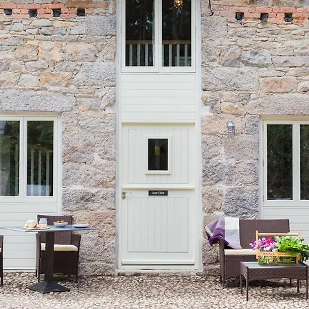 Ferienpark Red River Stables - Peaceful, Beautiful Grounds, Swimming Pool, Location For West Cornwall